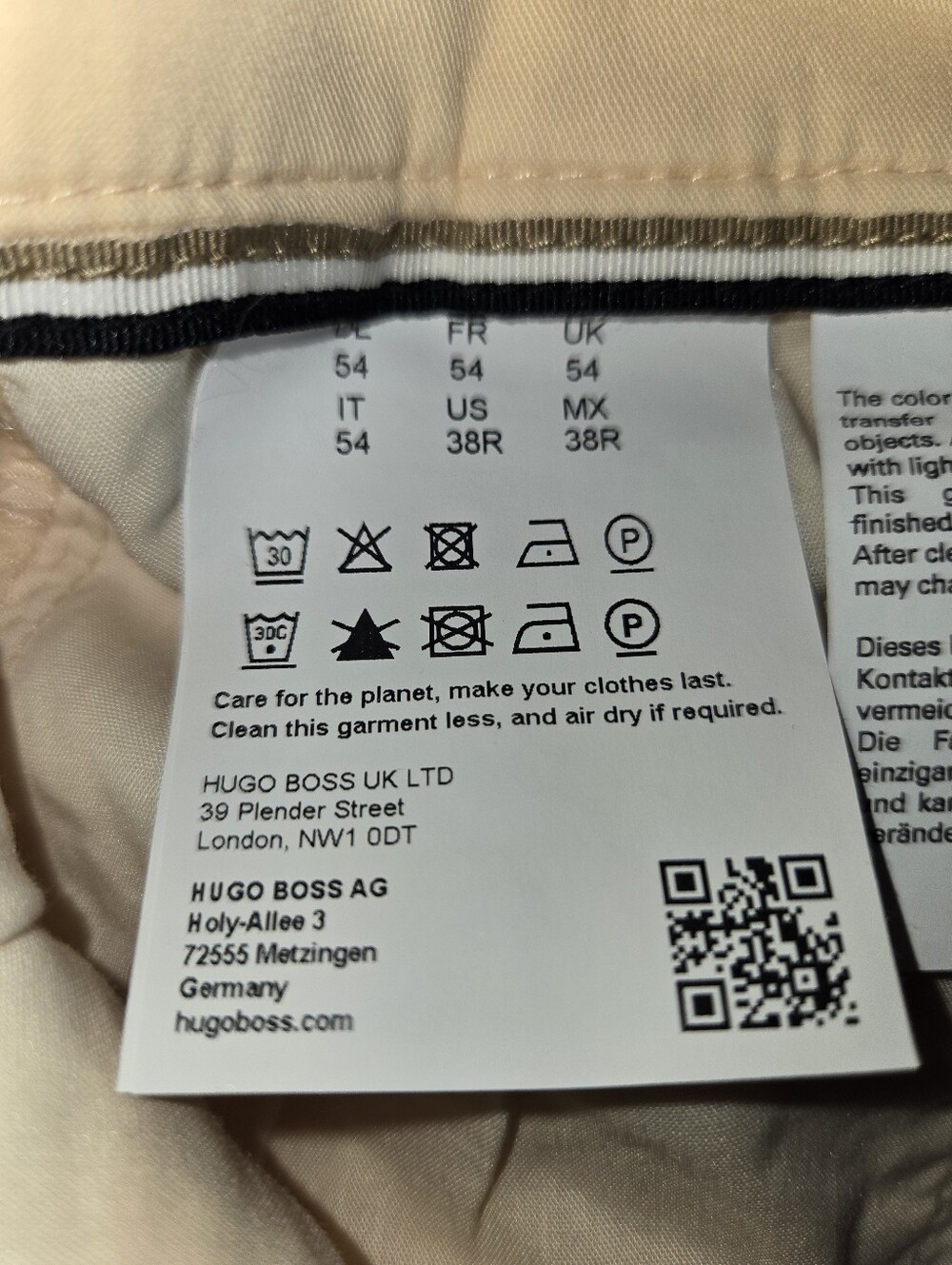 Hugo Boss Slice Slim Fit Chino Shorts in Light Peach - Picture 8 of 8